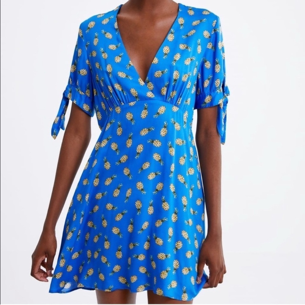 Zara Women’s NWT Pineapple Print Santorini Blue Tie Cuff Mini V-Neck Dress Small